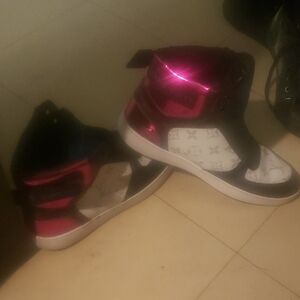 Mens Size 10 High-Top Sneakers in Metallic Pink and Black